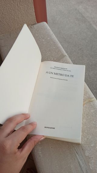 Libro A un metro da te