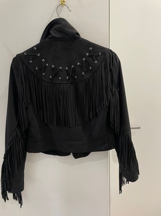 Cazadora ante