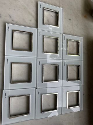 TAPAS Y ENCHUFES LIVOLO CRISTAL TÁCTIL