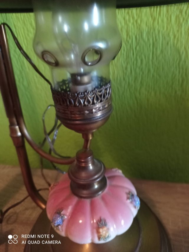 Antigua lampara quinqué de pie + 50.cents