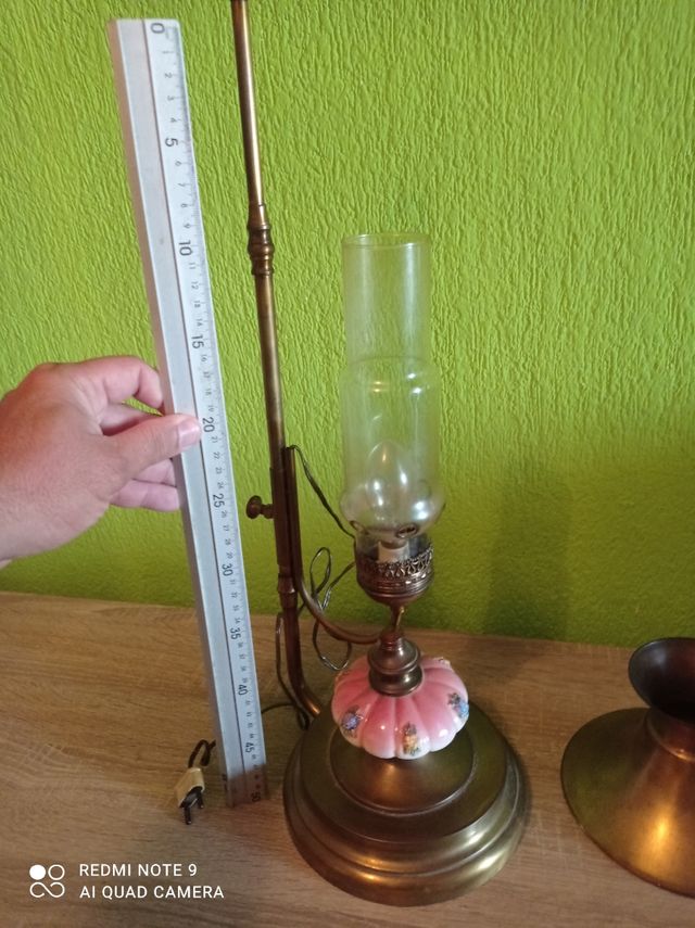 Antigua lampara quinqué de pie + 50.cents