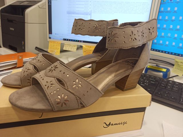 Sandalias piel vegana alta calid 41-42 a estrenar