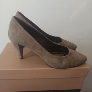 Zapatos de salón ante talla 39 Uterque 