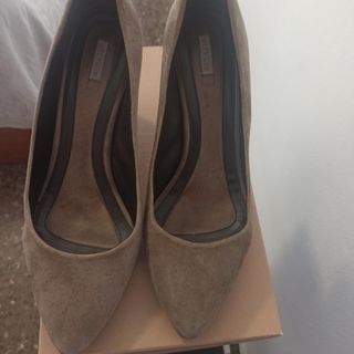 Zapatos de salón ante talla 39 Uterque 