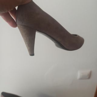 Zapatos de salón ante talla 39 Uterque 
