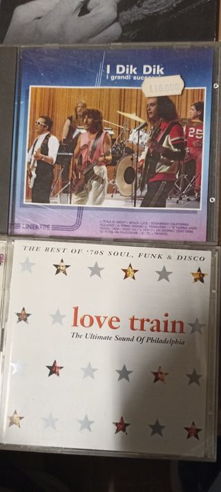 raccolta di 200 CD musica varia