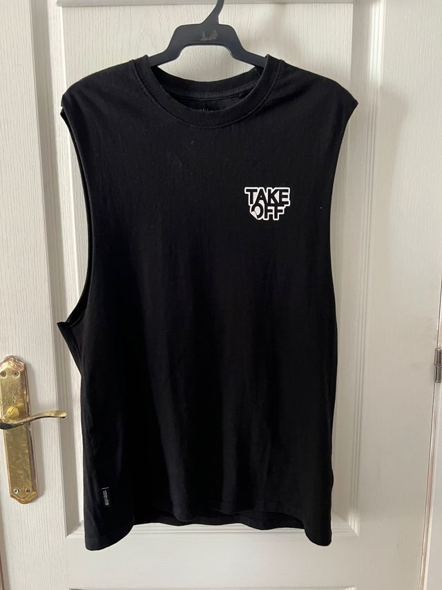 Camiseta tirante ancho Bershka