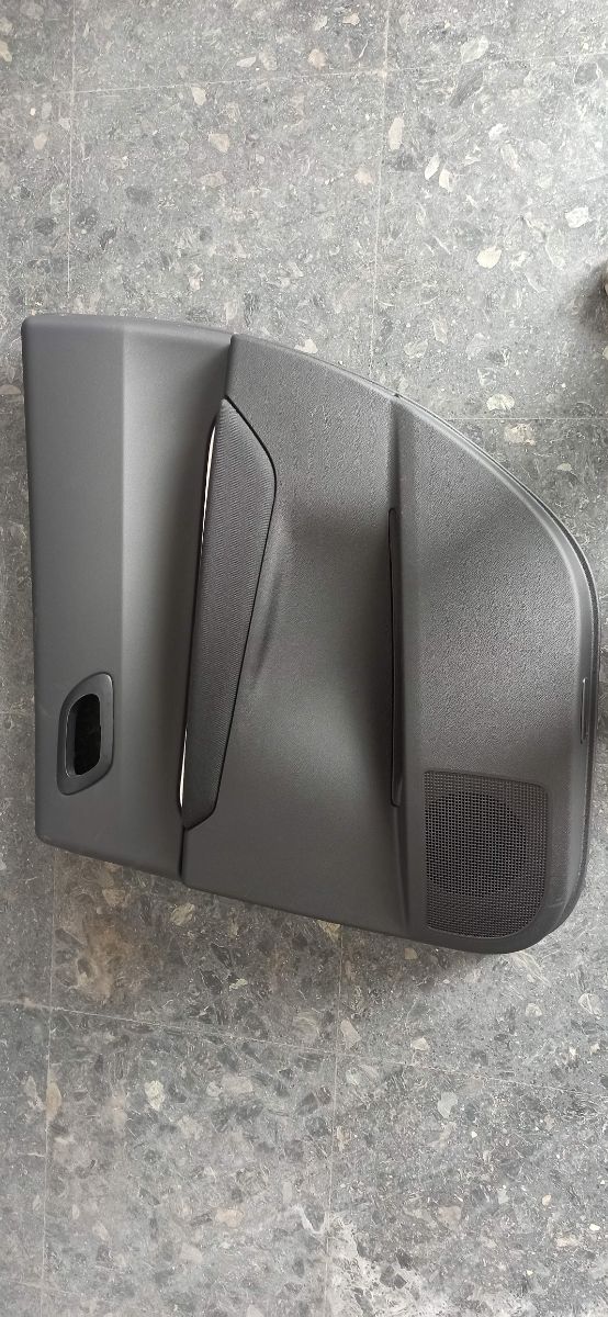 tapizado trasero derecho Peugeot 3008