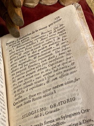 Libro antiguo pergamino. Elementos retórica, 1781