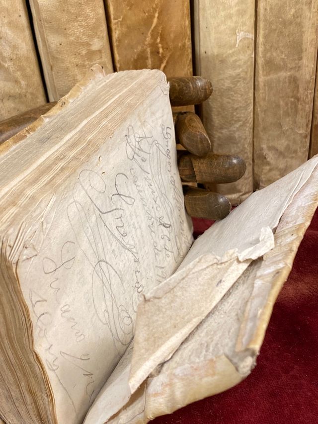 Libro antiguo pergamino. Elementos retórica, 1781