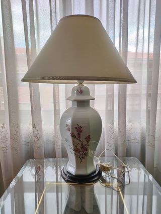 Lámpara de mesa de salón