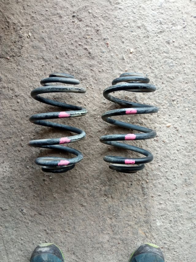 muelles traseros BMW e30
24cm aprox.