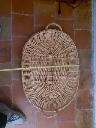 bandeja de mimbre antigua