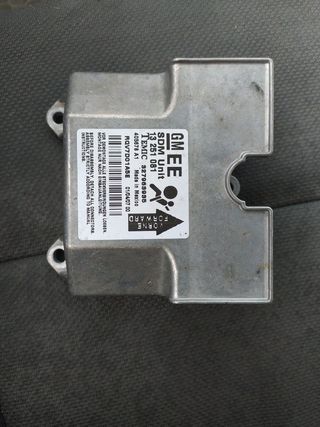 Opel Astra H  13251080