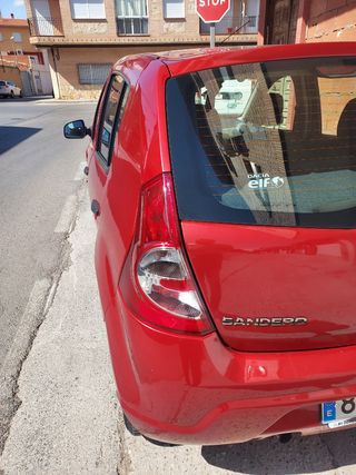 Dacia Sandero 2012
