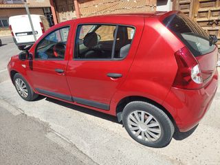 Dacia Sandero 2012