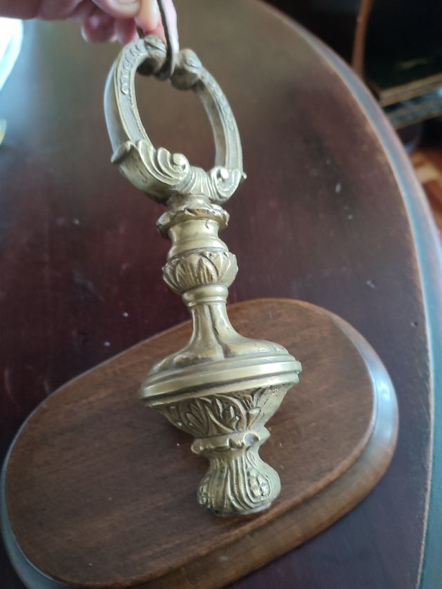 Pieza grande de bronce para lámpara de techo