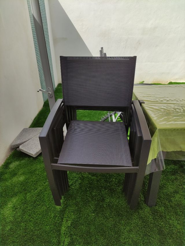 2 Sillas de jardín color antracita (45e cada una)