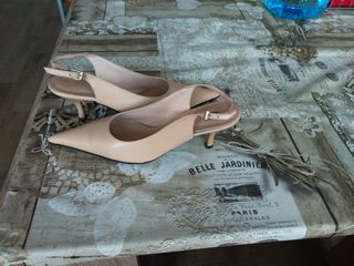 zapato vestir tacón bajo