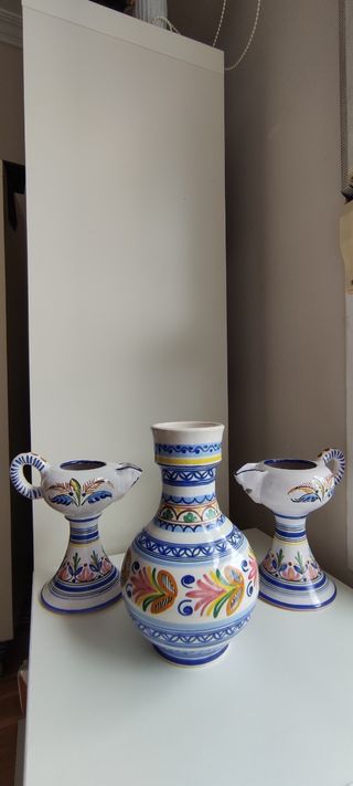 Conjunto de Jarrón y candelabros