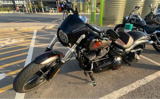 Harley davidson breakout 2014