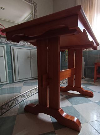 set de 4 sillas y mesa