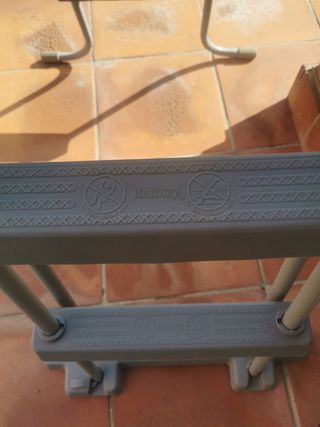 escalera piscina Bestway Nueva