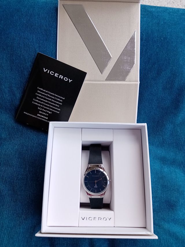 Reloj de mujer "Viceroy".
