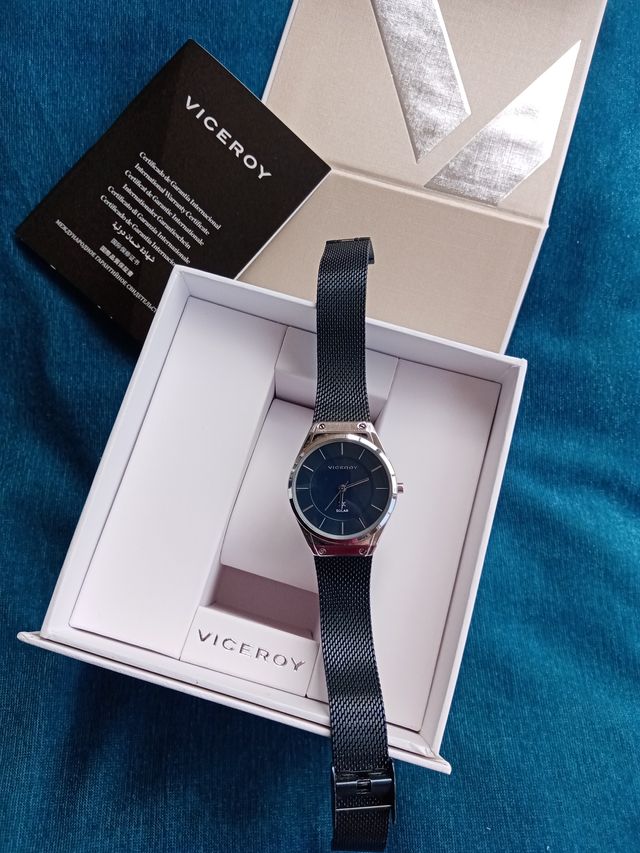 Reloj de mujer "Viceroy".