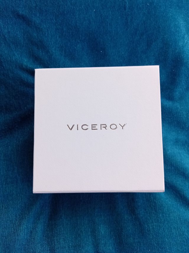 Reloj de mujer "Viceroy".