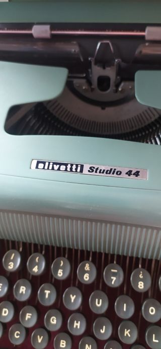 Olivetti Studio 44
