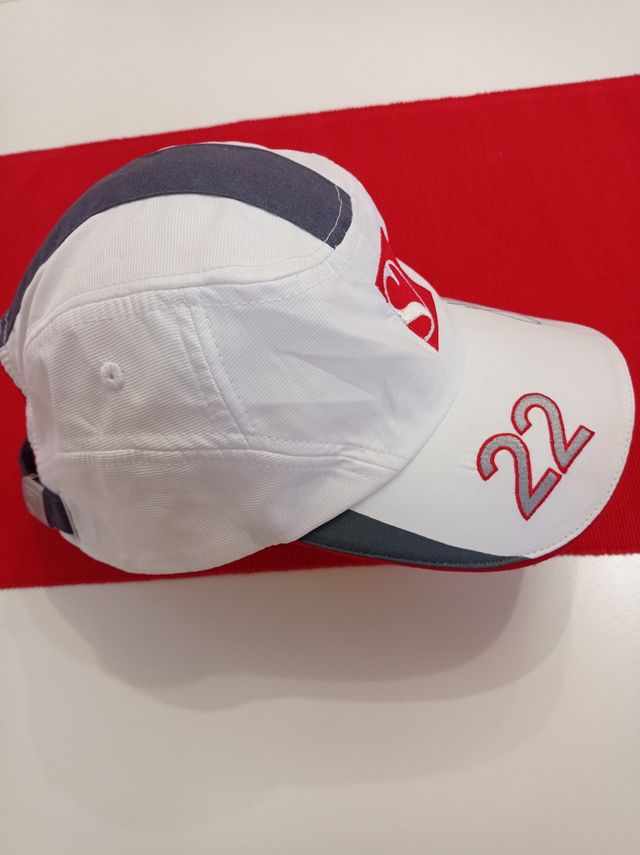 Gorra firmada Pedro de la Rosa Sauber