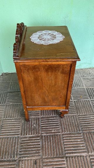 MESITA DE NOCHE AÑOS 70