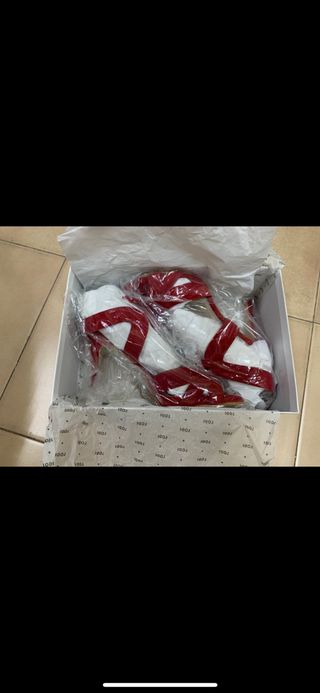 Sandalias en piel de calidad Lodi n 40 a estrenar