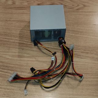 Fuente de alimentacion PC 300w