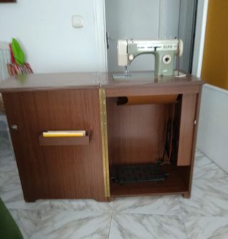 Maquina de coser Alfa