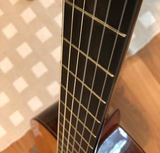 GUITARRA ARTESANAL CEDRO, ÉBANO Y PALO SANTO