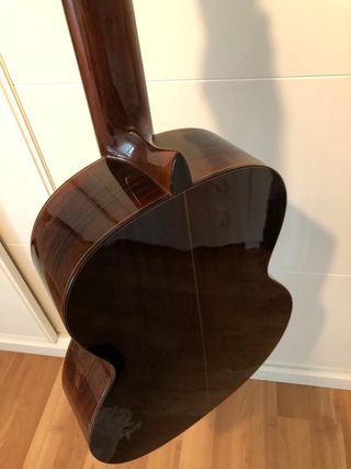 GUITARRA ARTESANAL CEDRO, ÉBANO Y PALO SANTO