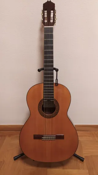 GUITARRA ARTESANAL CEDRO, ÉBANO Y PALO SANTO