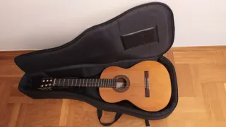 GUITARRA ARTESANAL CEDRO, ÉBANO Y PALO SANTO