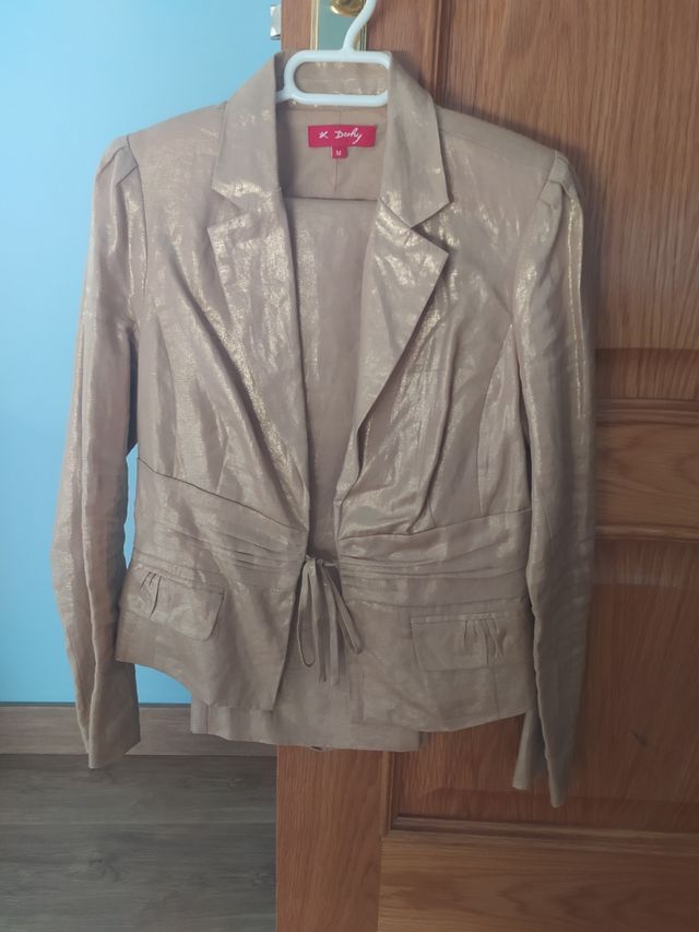 Traje de pantalón y chaqueta