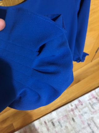 Blusa azulón media manga. 36. Massimo Dutti