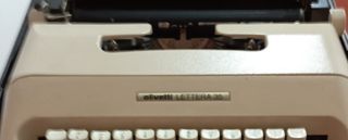 máquina de escribir Olivetti Lettera 35