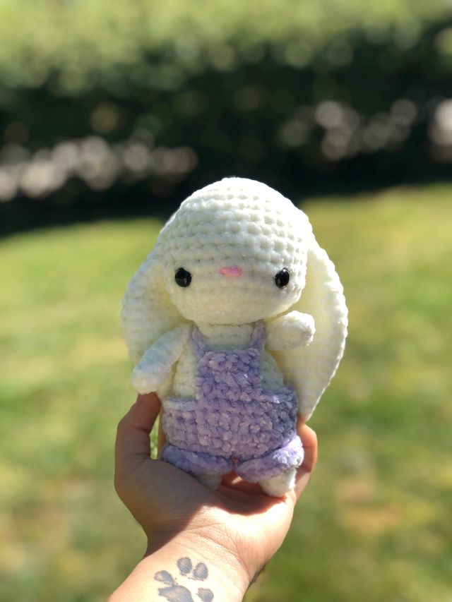 Amigurumi Bunny/Crochet conejo/Peluche conejo