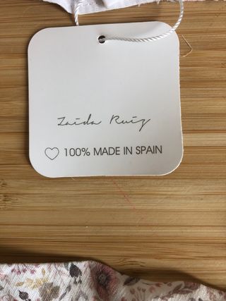 Capota de tela de flores - El tocador de Victoria