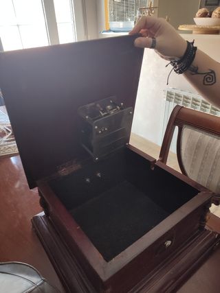 Tocadiscos antiguo His master's voice