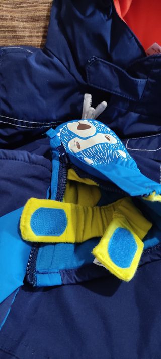 MONO Y GUANTES ESQUI Y NIEVE BEBÉ 9-12 meses