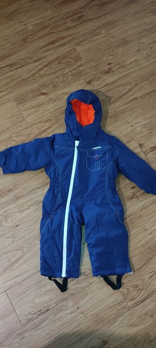 MONO Y GUANTES ESQUI Y NIEVE BEBÉ 9-12 meses