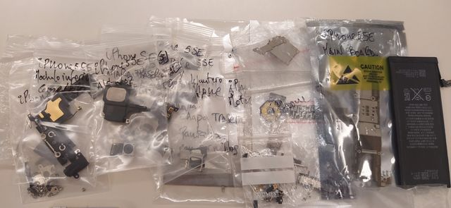 LOTE DE TELEMÓVEIS IPHONE 4S, 5, 5S, SE.