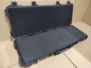 Maleta maletín con ruedas 135x41x16 (no Pelicase